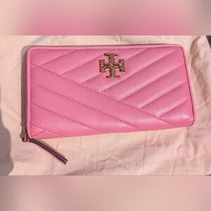 Tory Burch Kira Chevron Pink Leather  Zippy Wallet